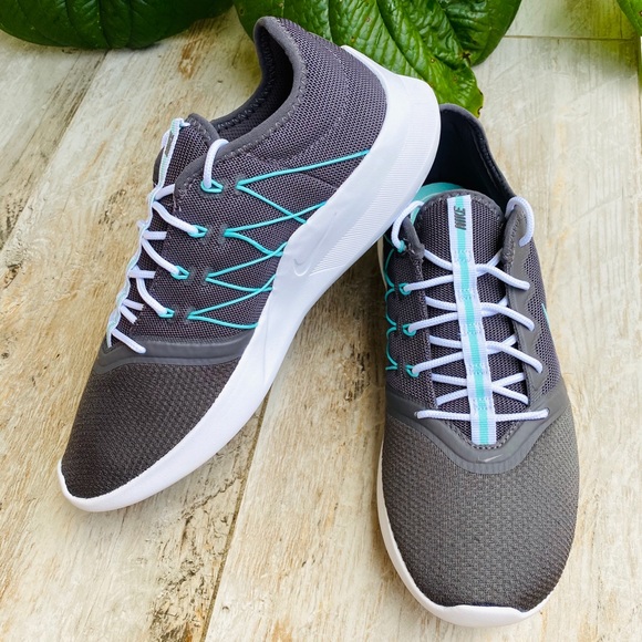 Nike 🌎comfy day 🌎- New - Picture 5 of 8